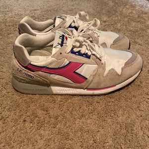 Diadora size 10